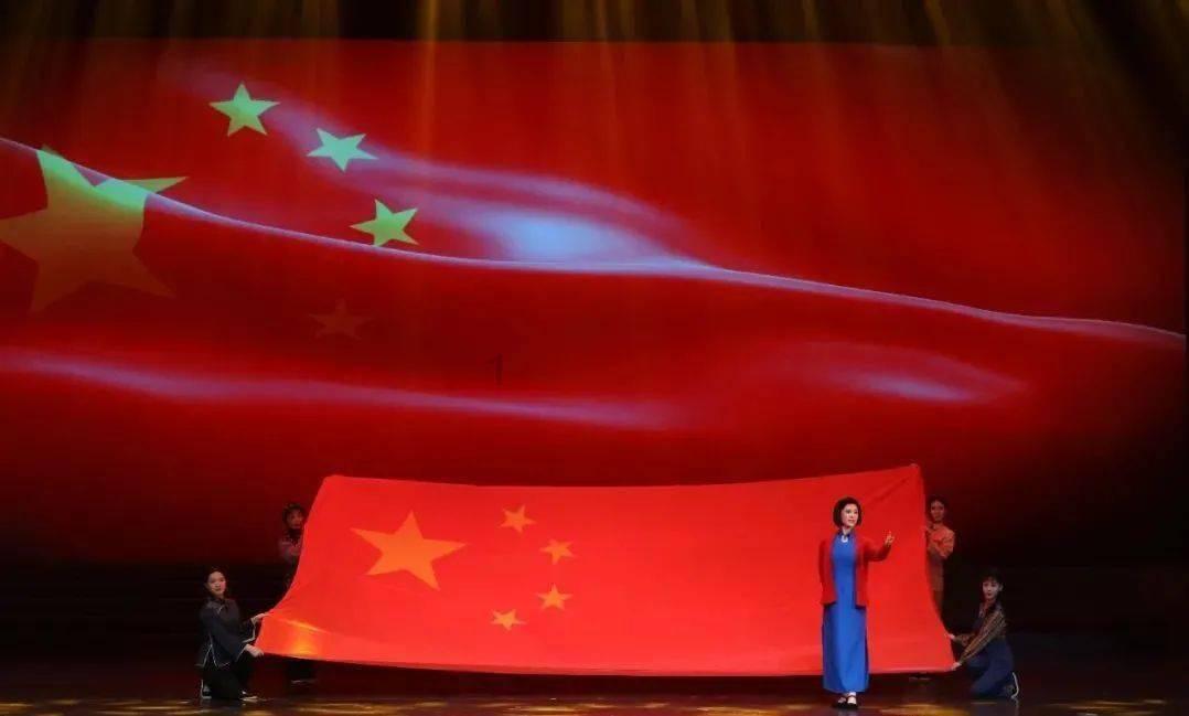 旋转的圆球